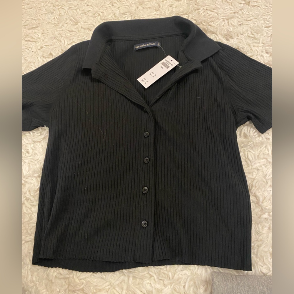 BRAND NEW ABERCROMBIE CROPPED POLO